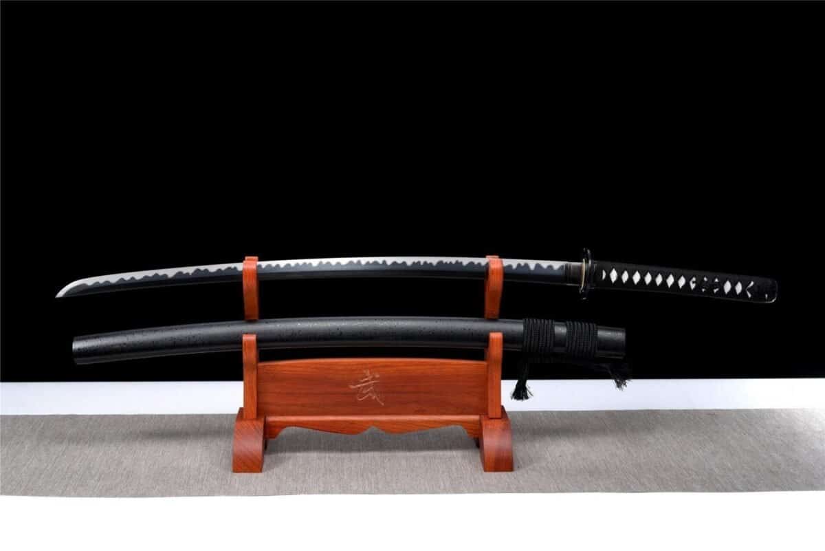 Katana Noir Lame Blanche